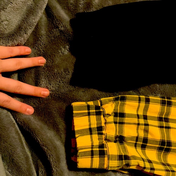 Yellow and black plaid pants. Long. Size large.❤️ I’m a size medium they fit me. - Picture 4 of 5